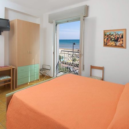 Hotel Dinarica マロッタ エクステリア 写真