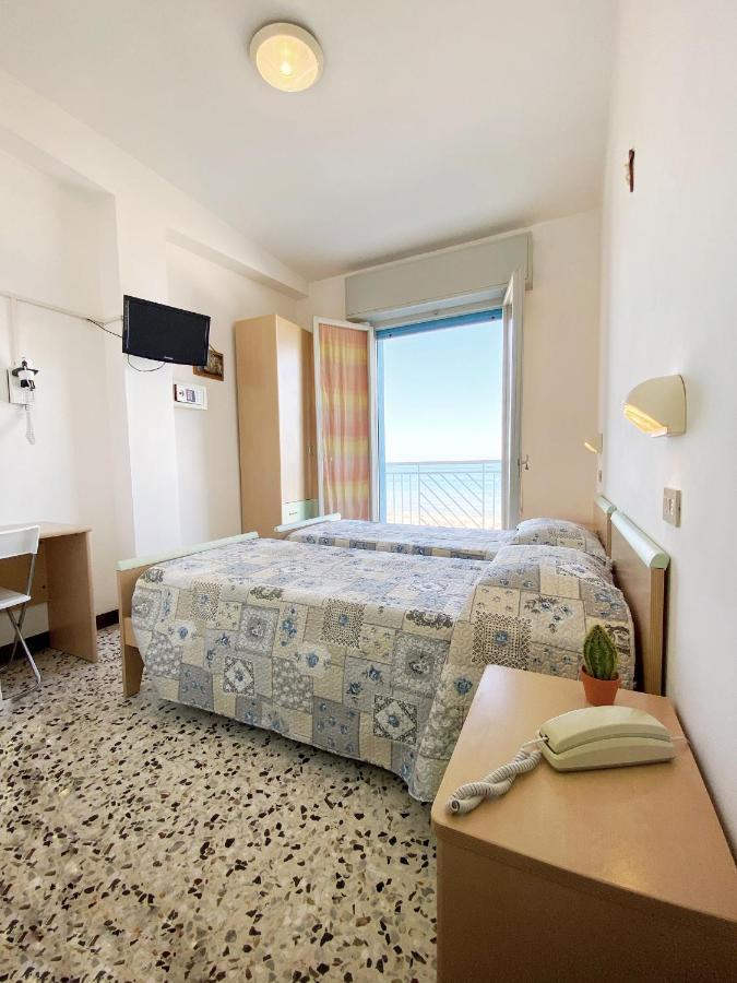 Hotel Dinarica マロッタ エクステリア 写真