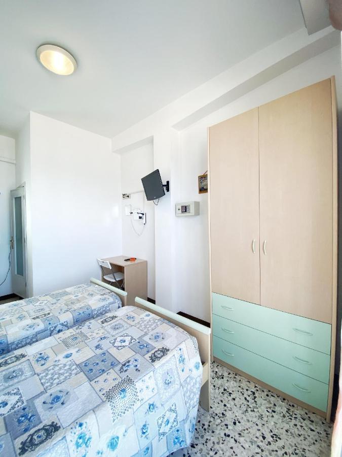 Hotel Dinarica マロッタ エクステリア 写真