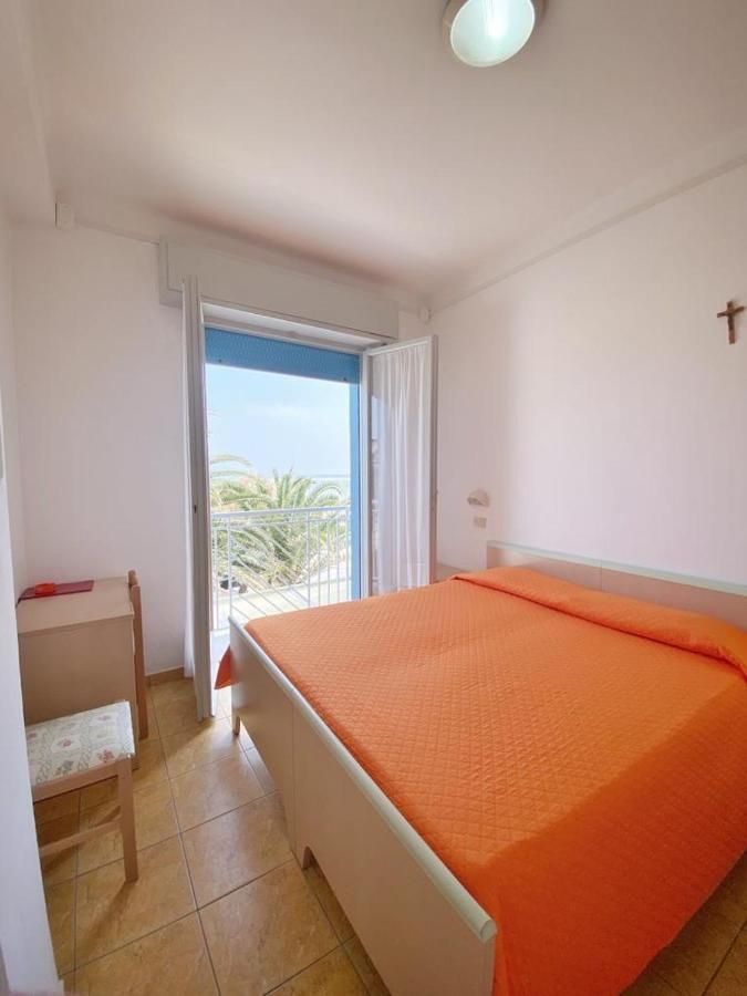 Hotel Dinarica マロッタ エクステリア 写真