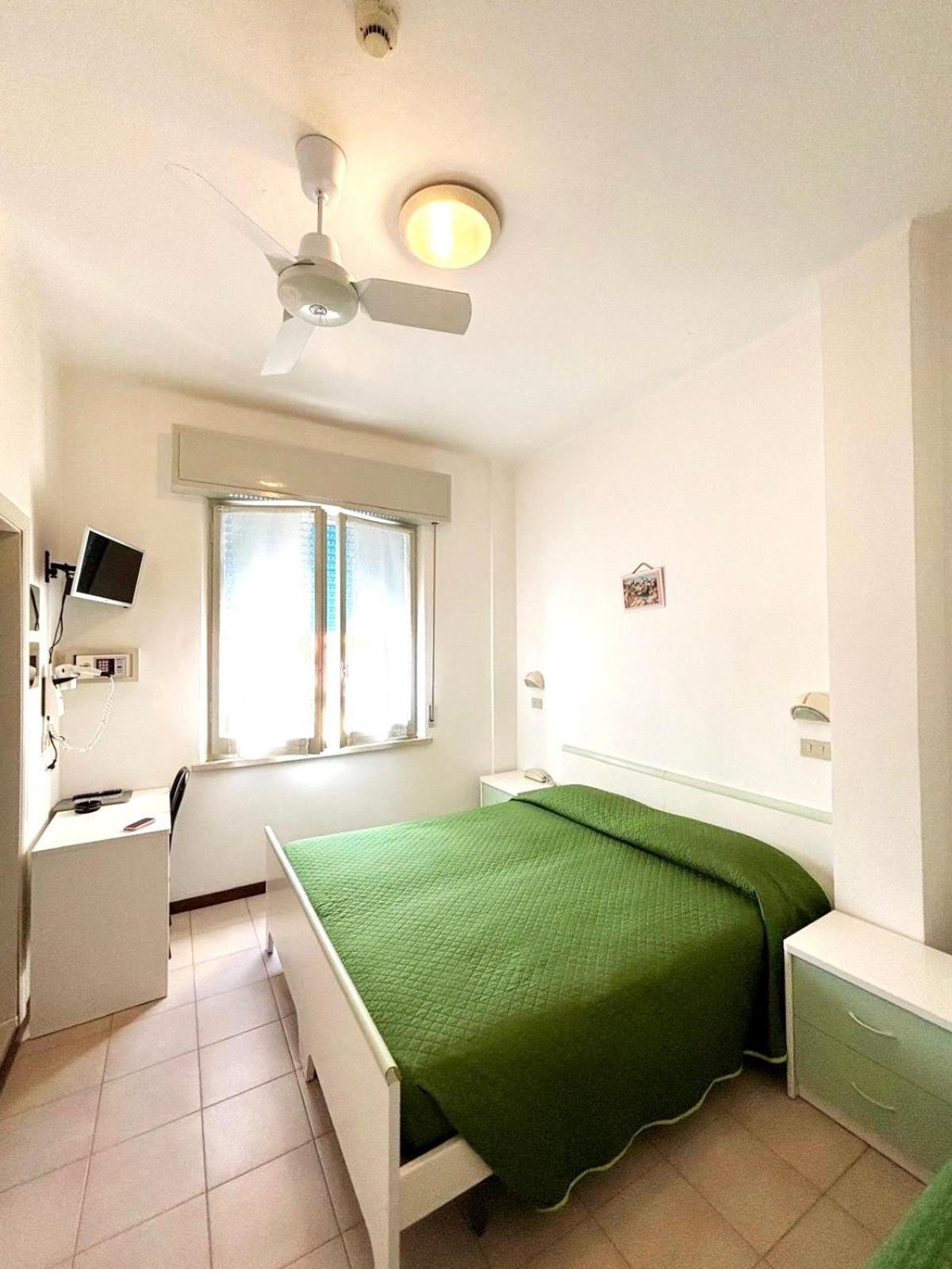 Hotel Dinarica マロッタ エクステリア 写真