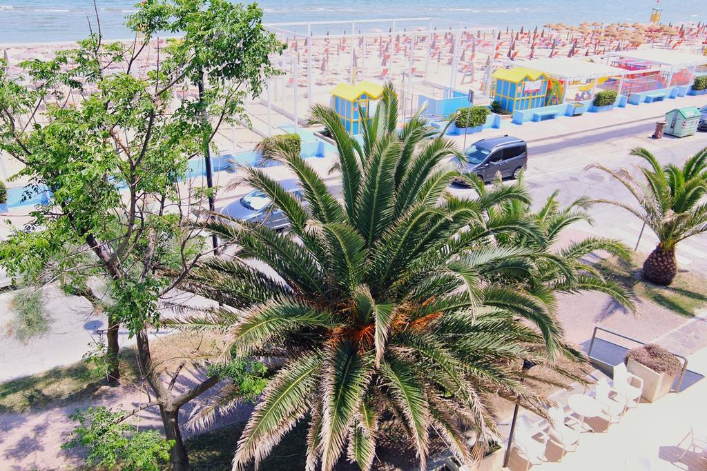 Hotel Dinarica マロッタ エクステリア 写真